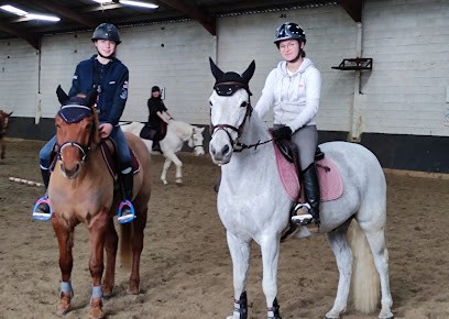ECURIES SANTRAIN, Centre Equestres à Hazebrouck