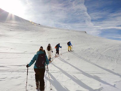 Burnel Governed, Centre Equestres à Bessans