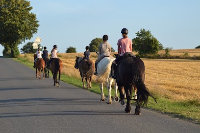 Recreation Equestres, Centre Equestres à Montsecret-Clairefougère