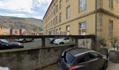 Pyrenees A Cheval, Centre Equestres à Foix