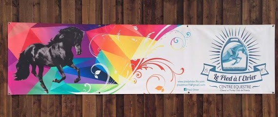 Le Pied, Centre Equestres à Saint-Julien-Mont-Denis