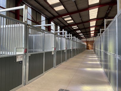 Les Ecuries Du Château, Centre Equestres à Raismes