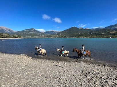 Equestrian Club Alpin Serre-Ponçon, Centre Equestres à Embrun